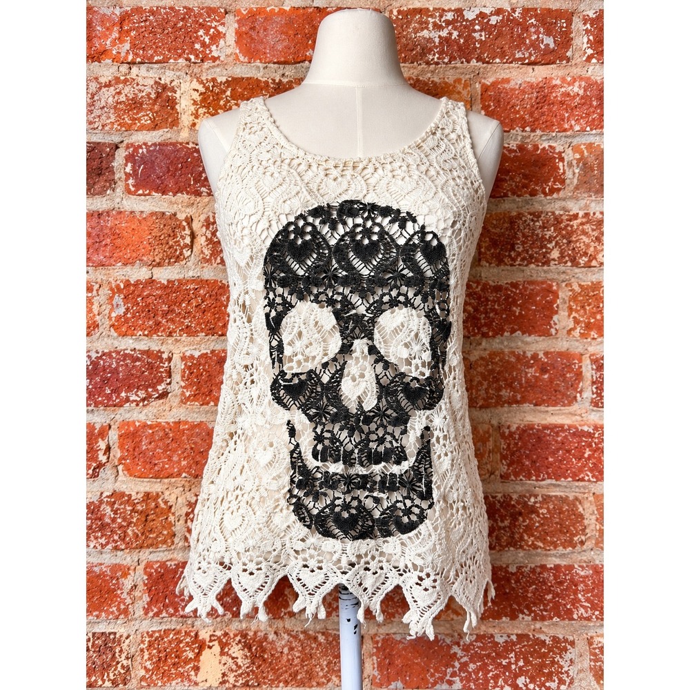 Hot Topic XS Crochet Skull Tank Top Goth Boho Edgy XS Y2K 2000s Grunge Layering